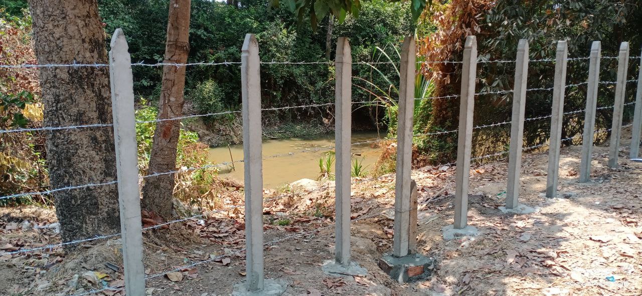 School Fence for the Phum Steung Primary School – photo 7